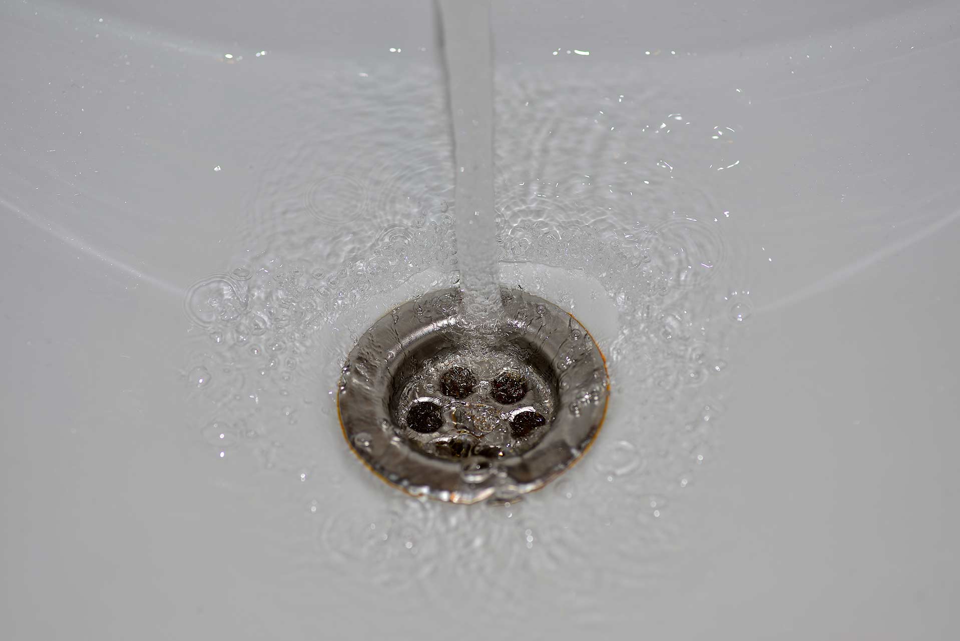 A2B Drains provides services to unblock blocked sinks and drains for properties in Sandy.